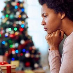 Ellie Mental Health Gives Clarity and Advice on How to Cope With Grief During the Holidays