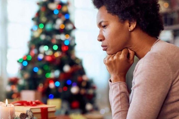 Ellie Mental Health Gives Clarity and Advice on How to Cope With Grief During the Holidays